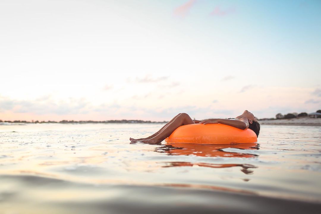 beach water float