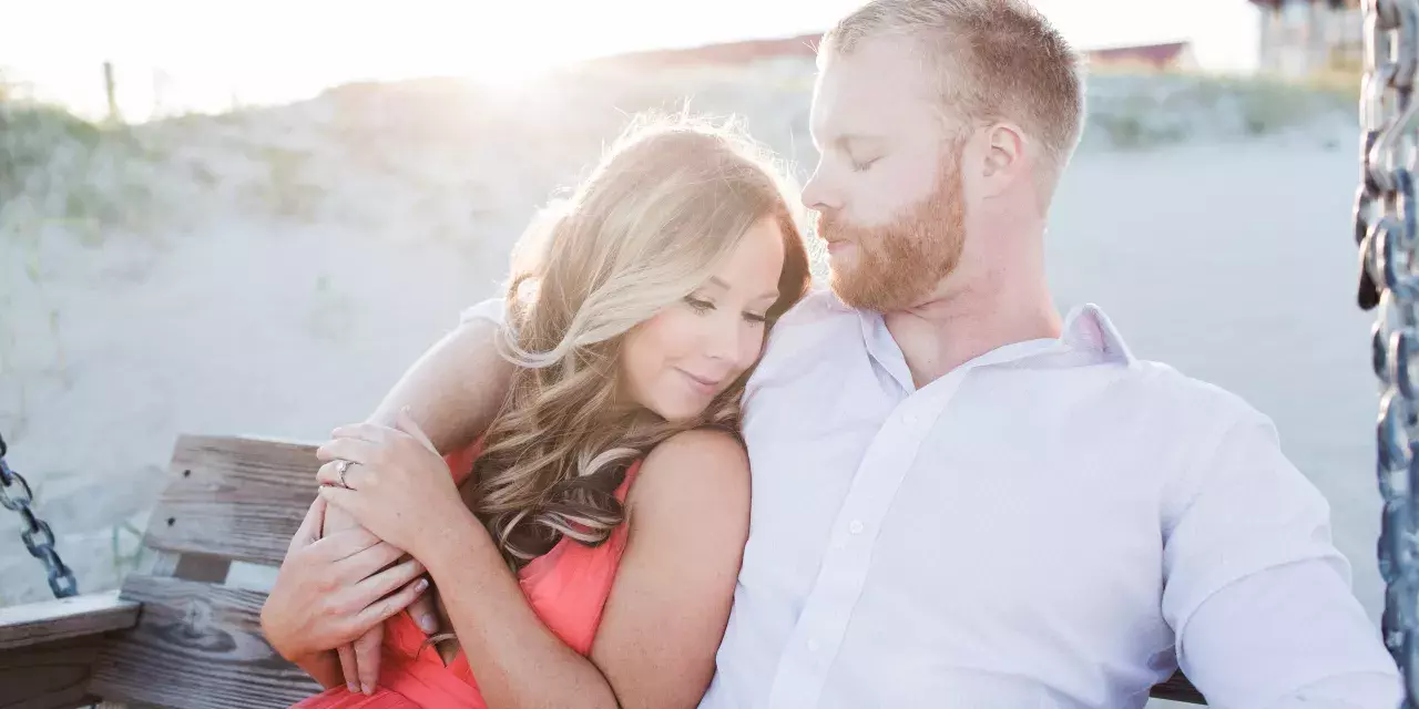 engagement couple tybee pier